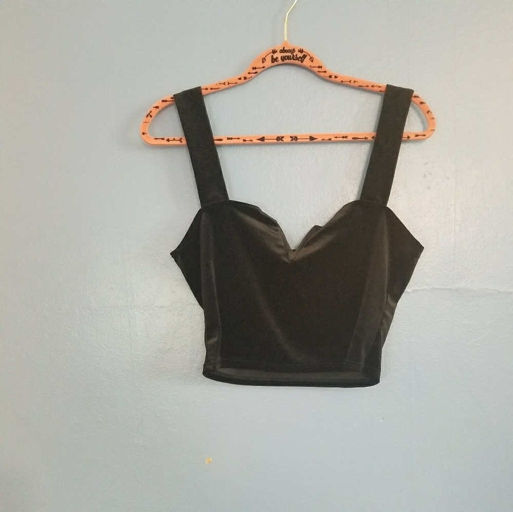 Pacs black velvet V-neck crop shirt. Size M